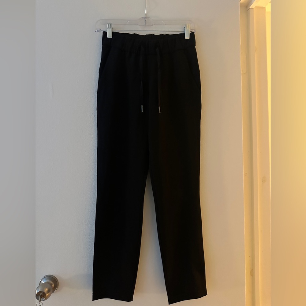 LULULEMON black slim leg pants